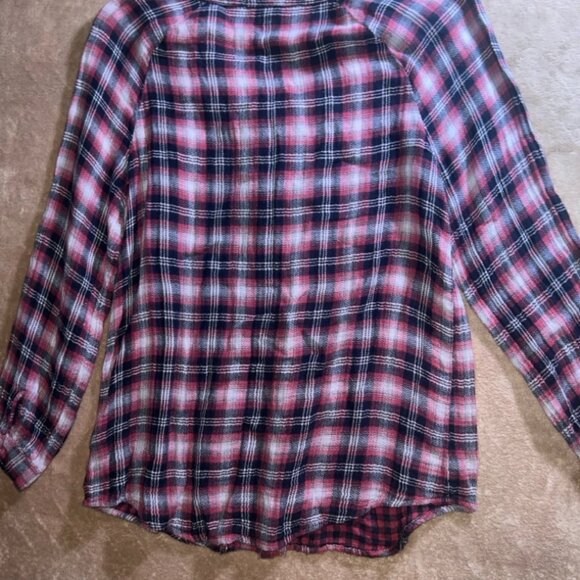 Nine West Women Small Red Black Plaid‎ Ruffle Long Sleeve Pull Over Top (T) - Picture 7 of 8